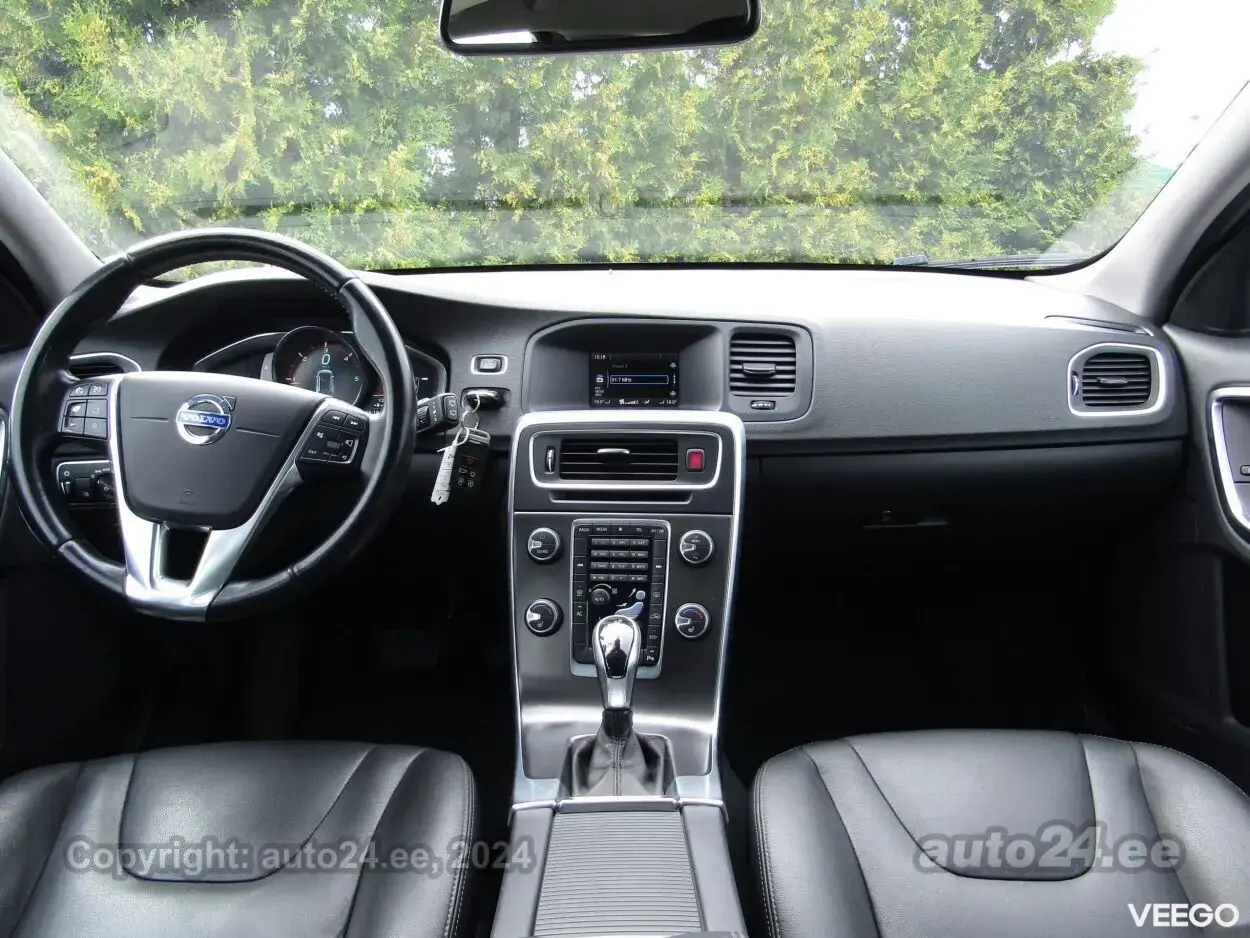 Volvo V60 R-Design City Safety 2.0 133kW