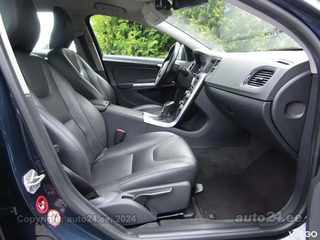 Volvo V60 R-Design City Safety 2.0 133kW