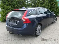 Volvo V60 R-Design City Safety 2.0 133kW thumbnail