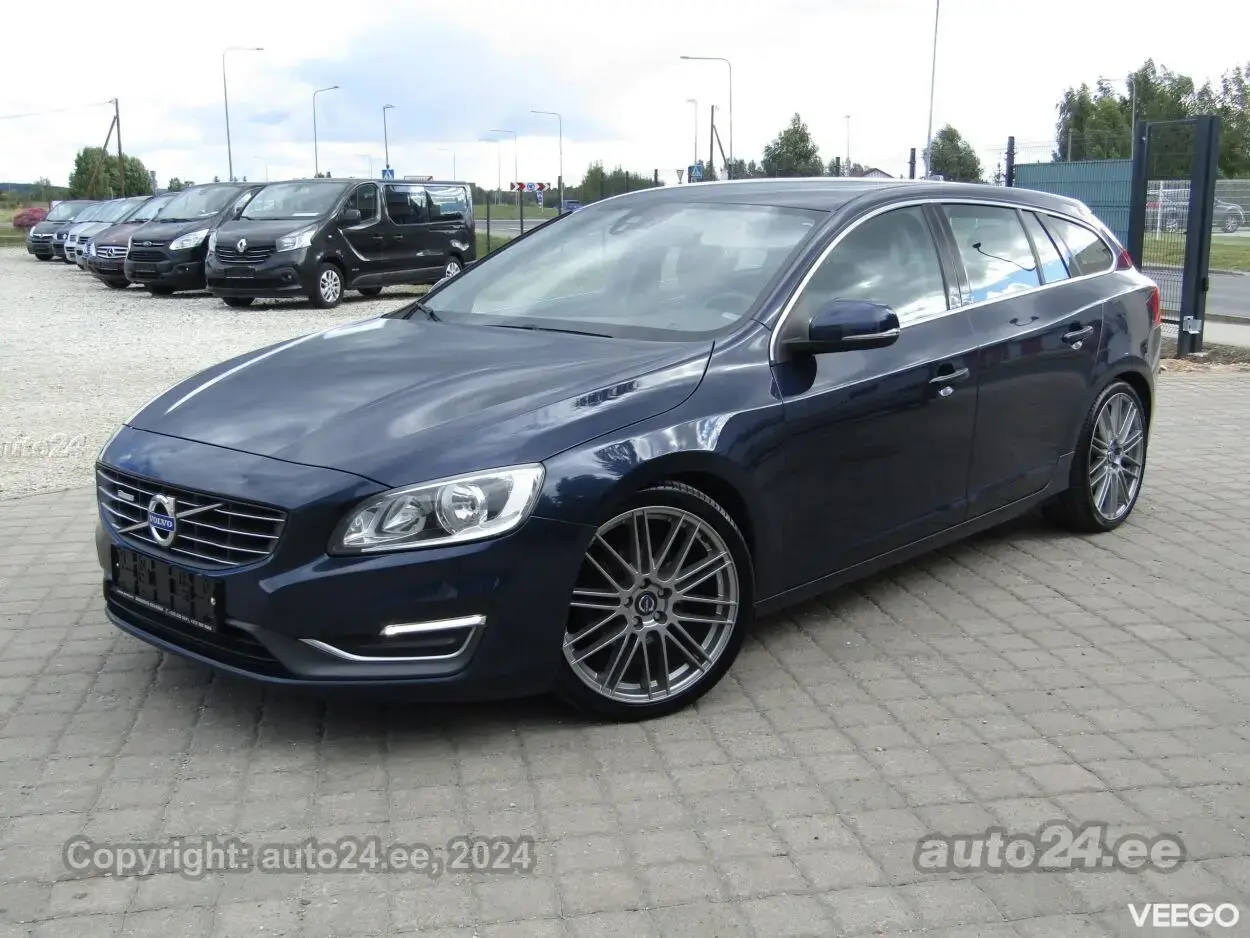 Volvo V60 R-Design City Safety 2.0 133kW
