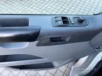 Volkswagen Caravelle 2.5 96kW thumbnail