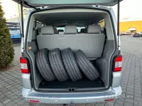 Volkswagen Caravelle 2.5 96kW thumbnail