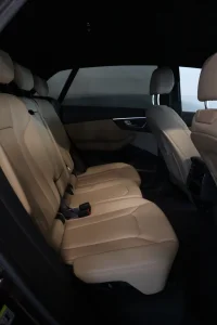 Audi Q8 210kW thumbnail