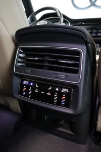 Audi Q8 210kW thumbnail