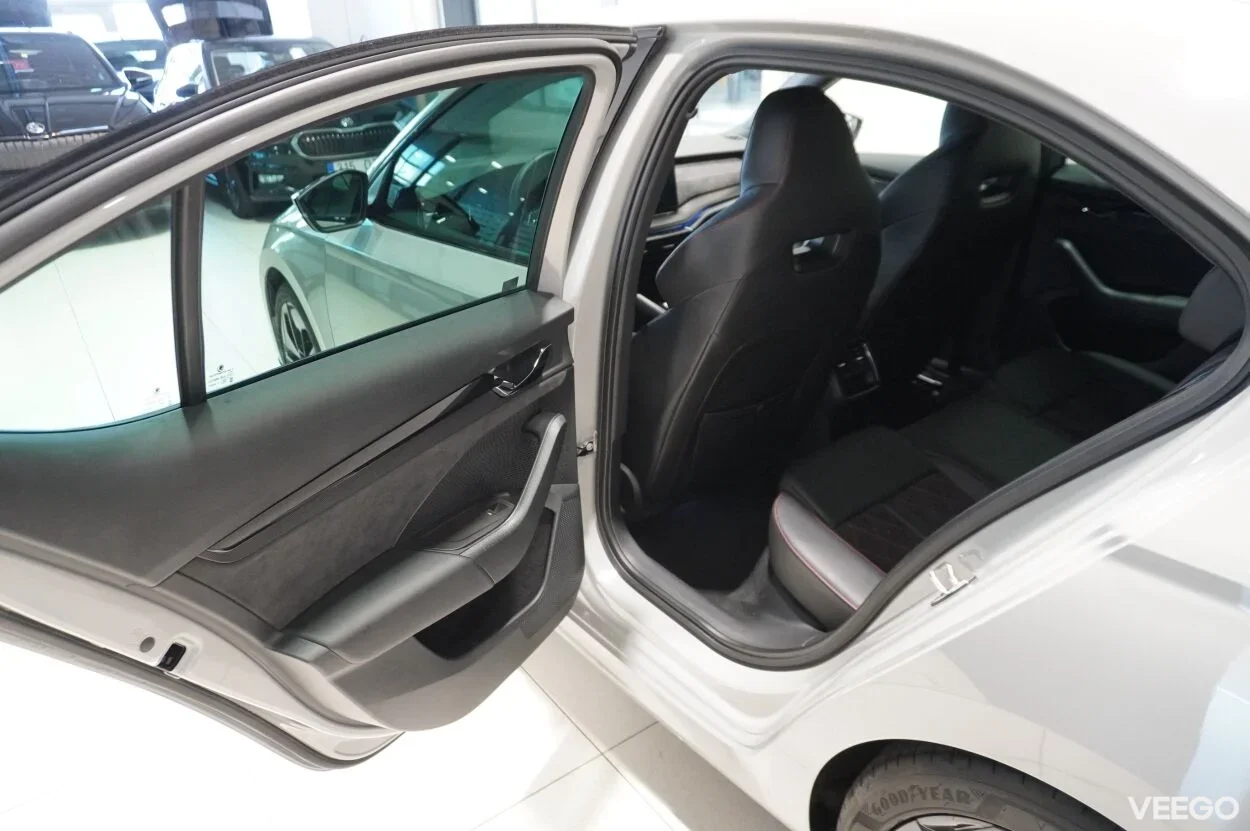 Skoda Octavia HB RS 2 180kW