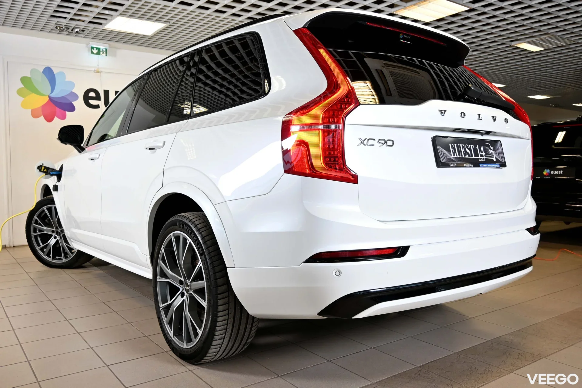 Volvo XC90 AWD T8 H&K ULTIMATE DARK XENIUM INTELLI SAFE 2 335kW