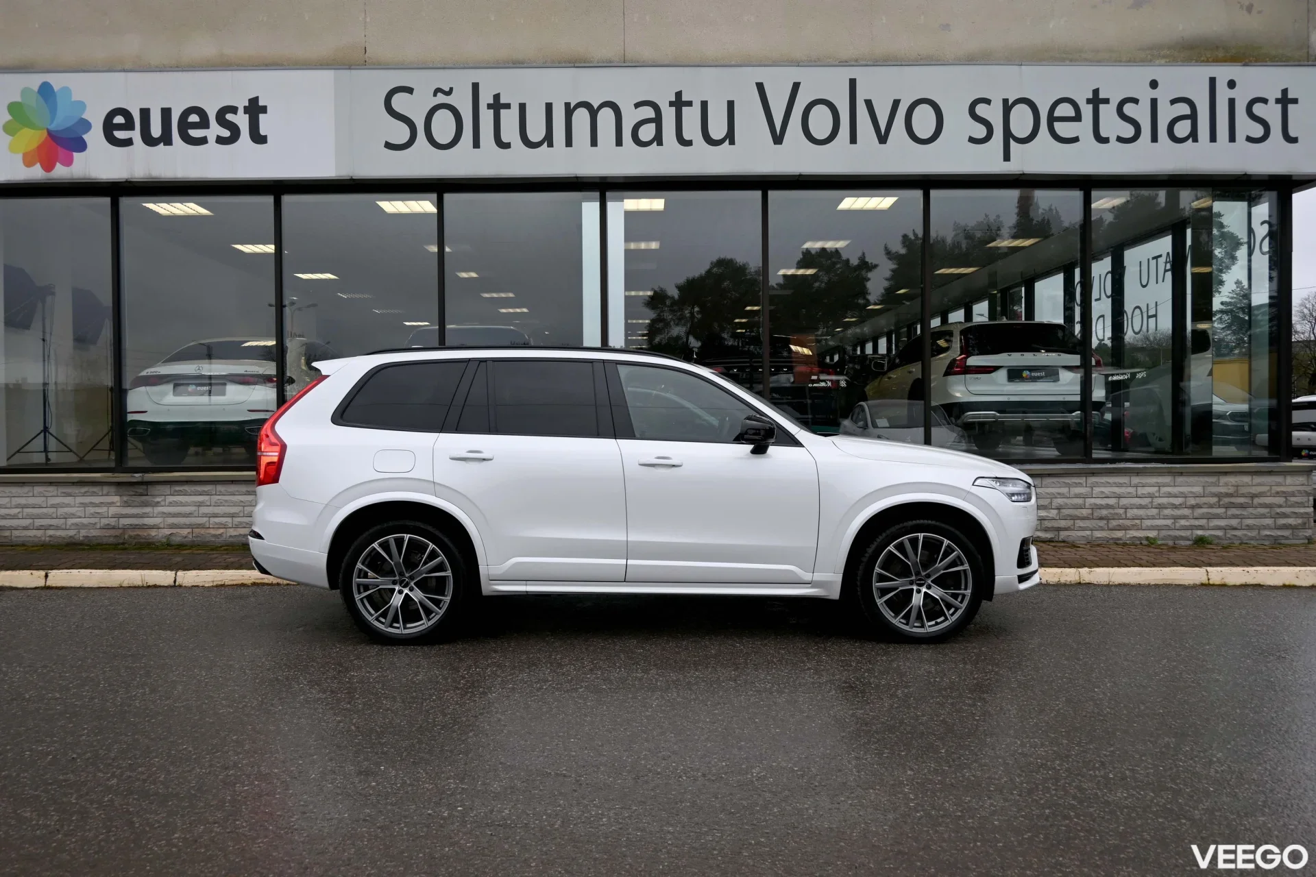 Volvo XC90 AWD T8 H&K ULTIMATE DARK XENIUM INTELLI SAFE 2 335kW