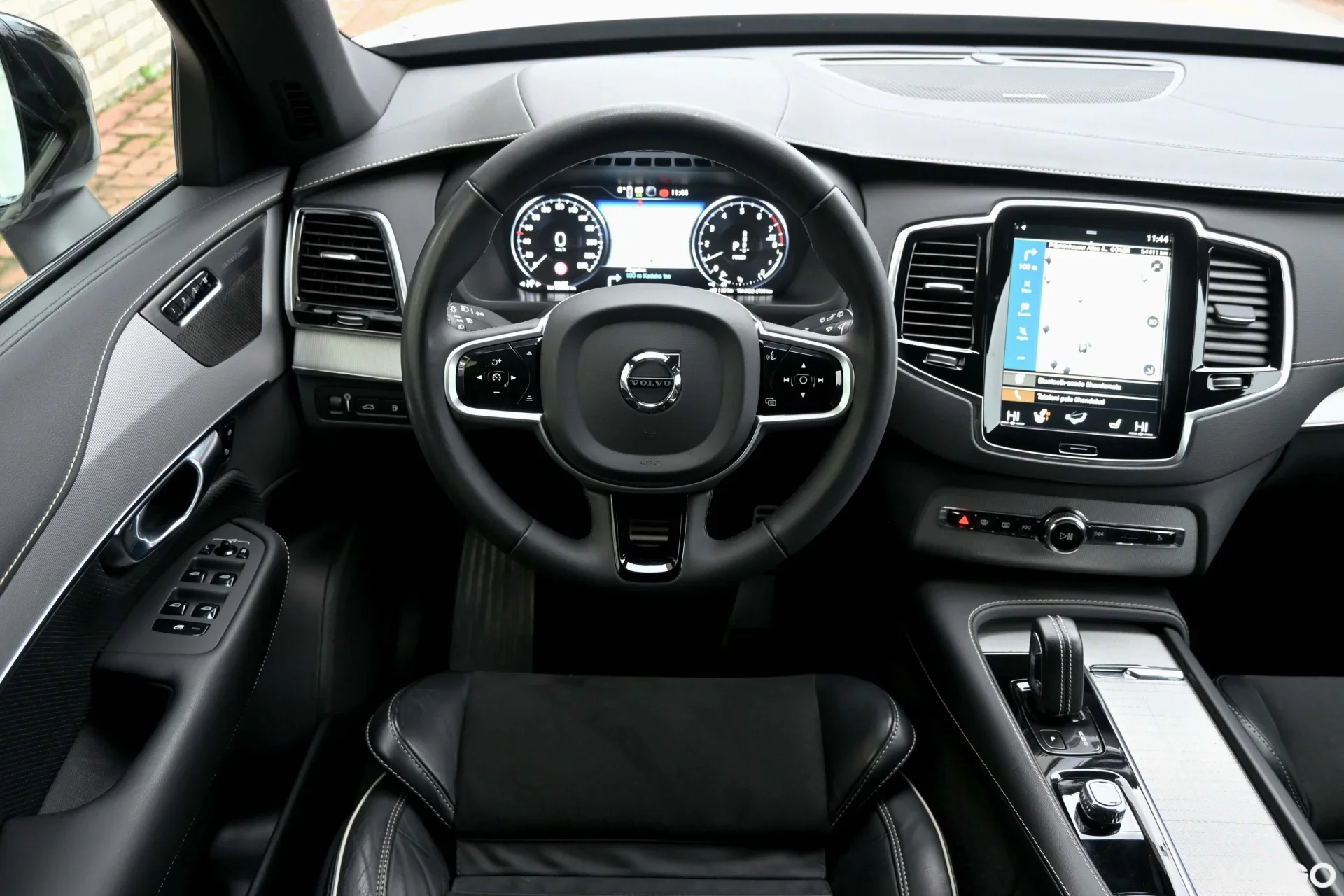 Volvo XC90 AWD T8 H&K ULTIMATE DARK XENIUM INTELLI SAFE 2 335kW