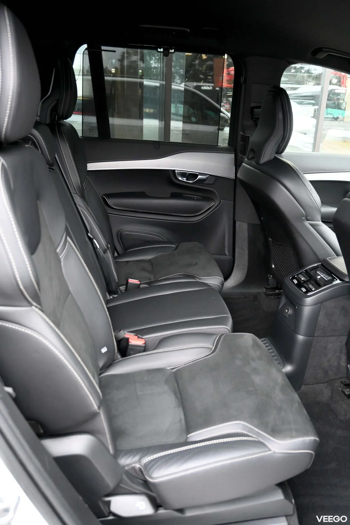 Volvo XC90 AWD T8 H&K ULTIMATE DARK XENIUM INTELLI SAFE 2 335kW