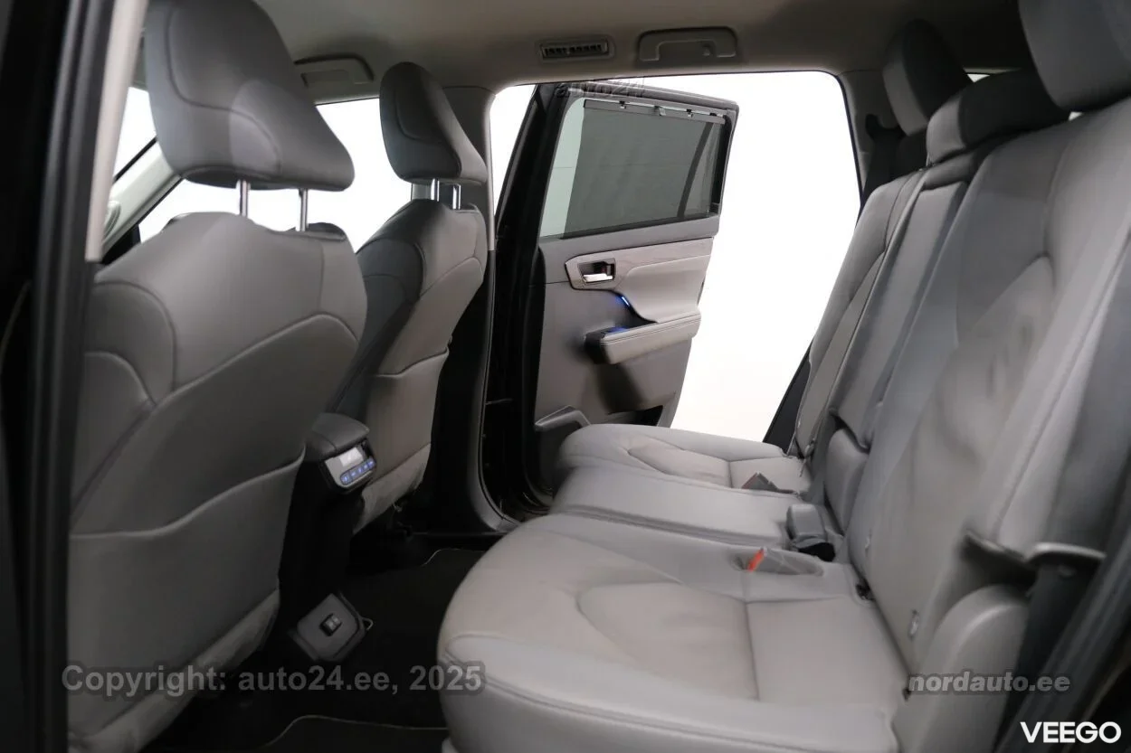 Toyota HIGHLANDER HYBRID Executive AWD 2.5 140kW