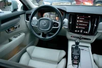 Volvo V90 Cross Country AWD Intelli SAFE PRO Family Wntr 2 140kW thumbnail