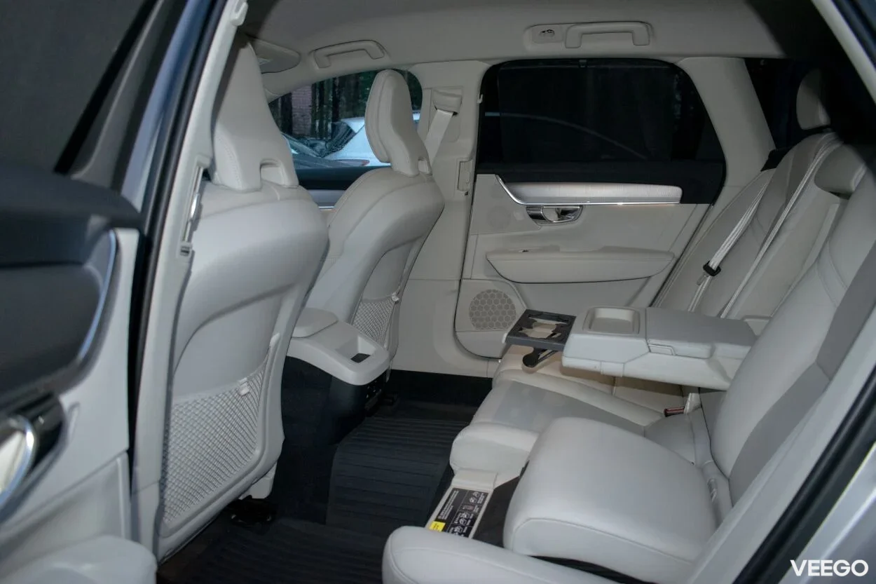 Volvo V90 Cross Country AWD Intelli SAFE PRO Family Wntr 2 140kW