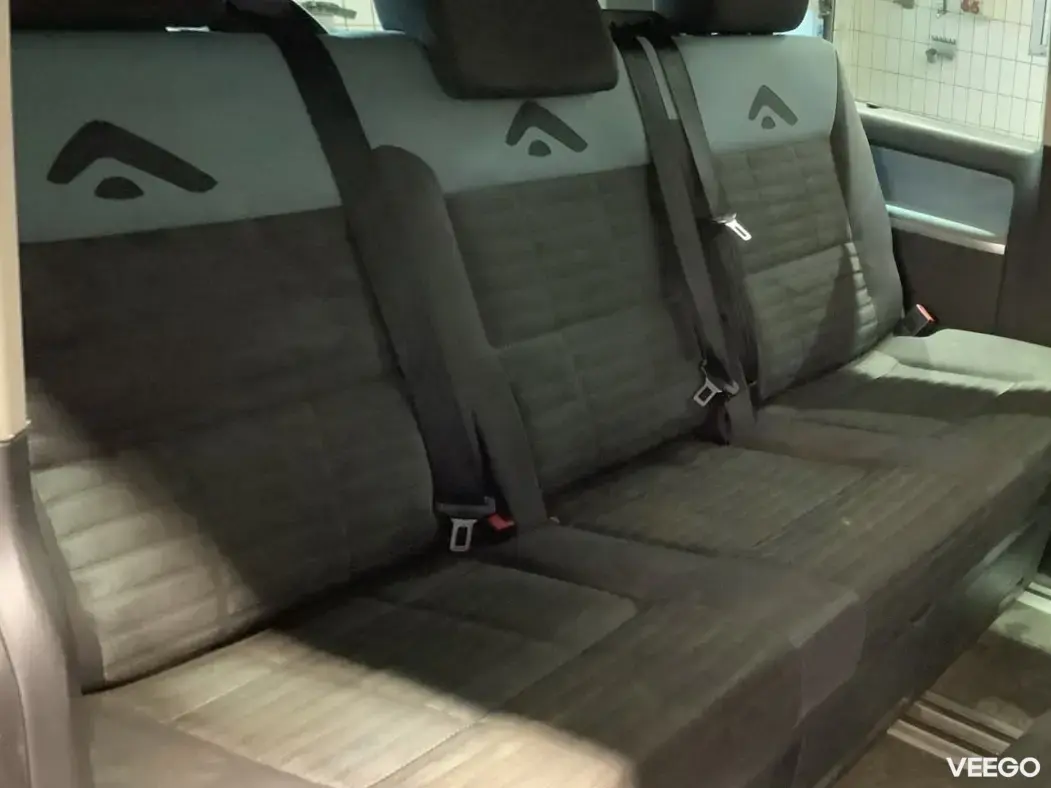Volkswagen Multivan 2.5 96kW