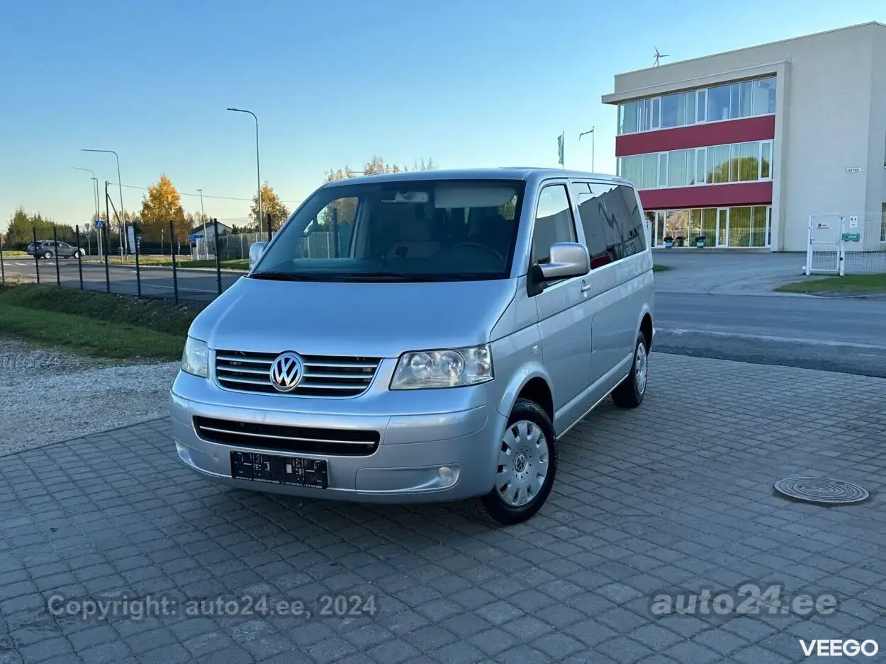 Volkswagen Caravelle 2.5 96kW