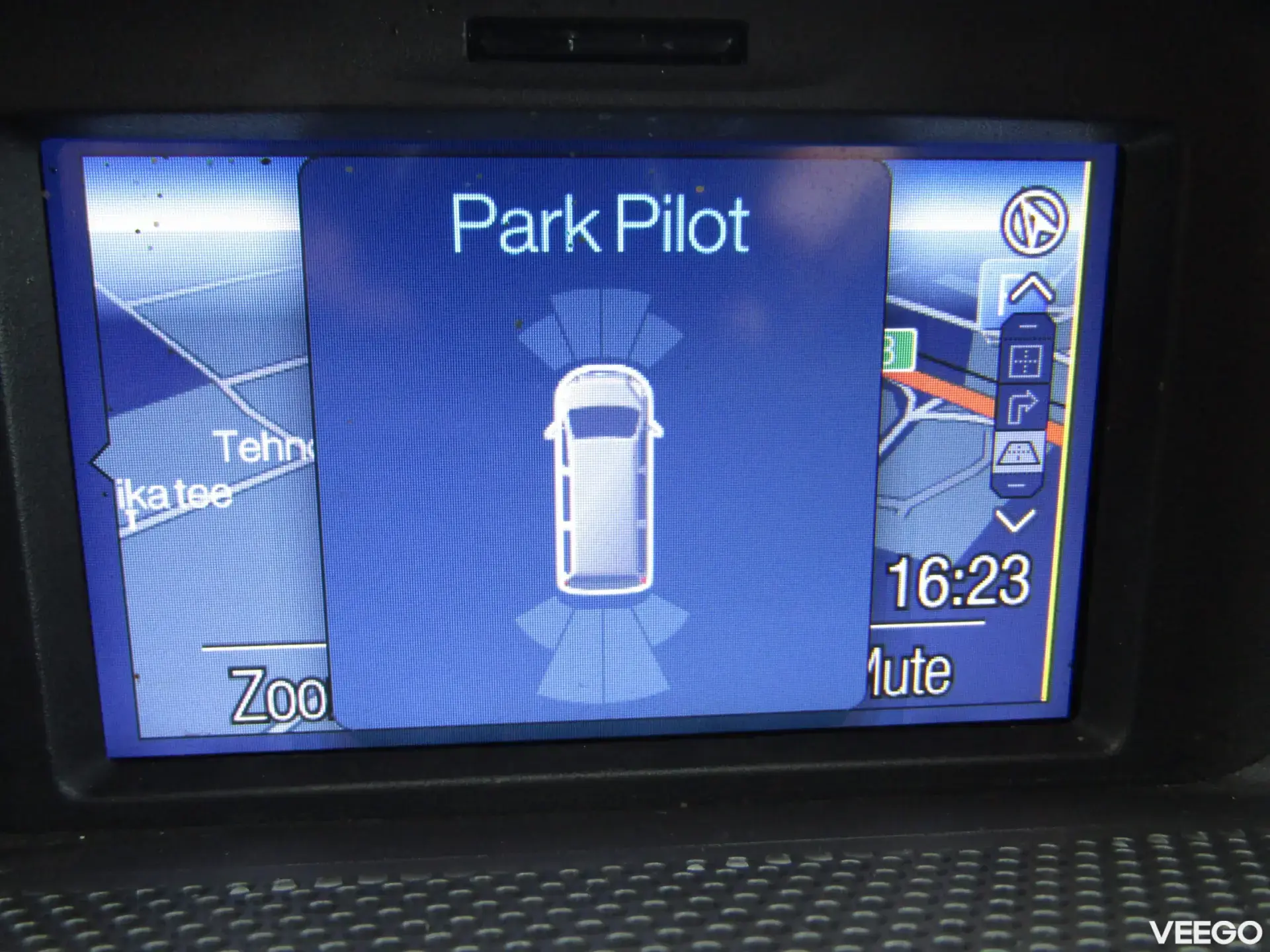 Ford Tourneo Custom 2.0 96kW