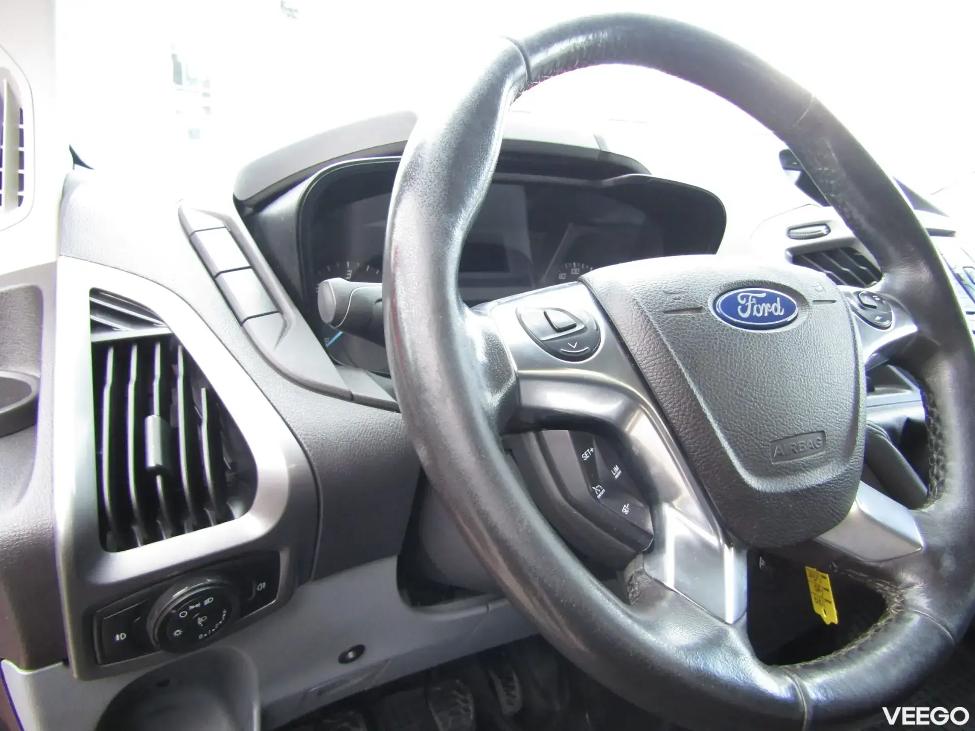 Ford Tourneo Custom 2.0 96kW