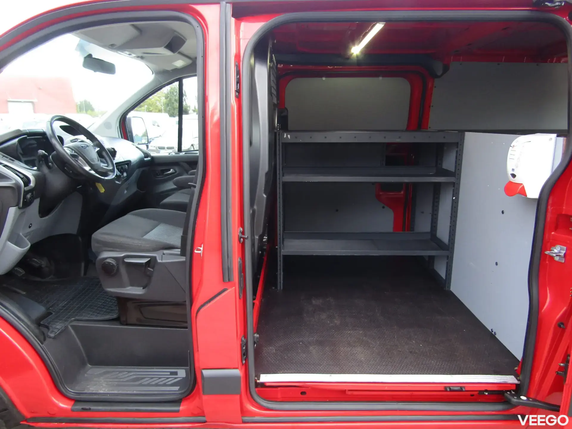 Ford Tourneo Custom 2.0 96kW