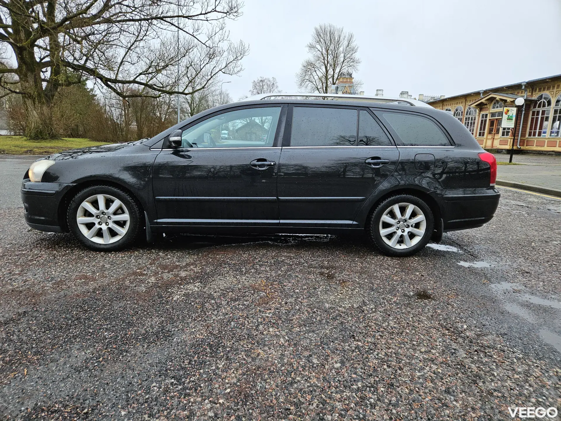Toyota Avensis 2.0 108kW
