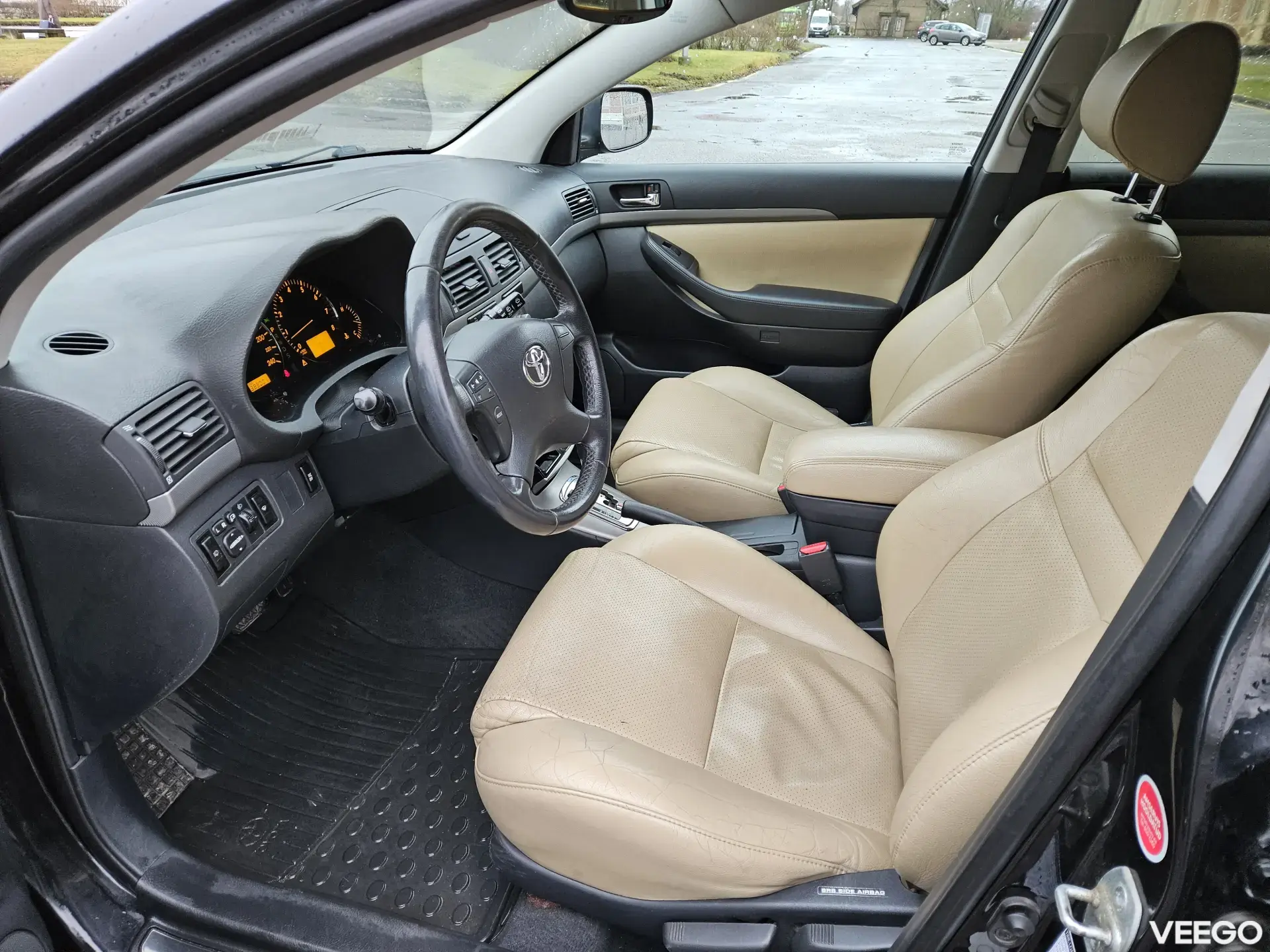 Toyota Avensis 2.0 108kW