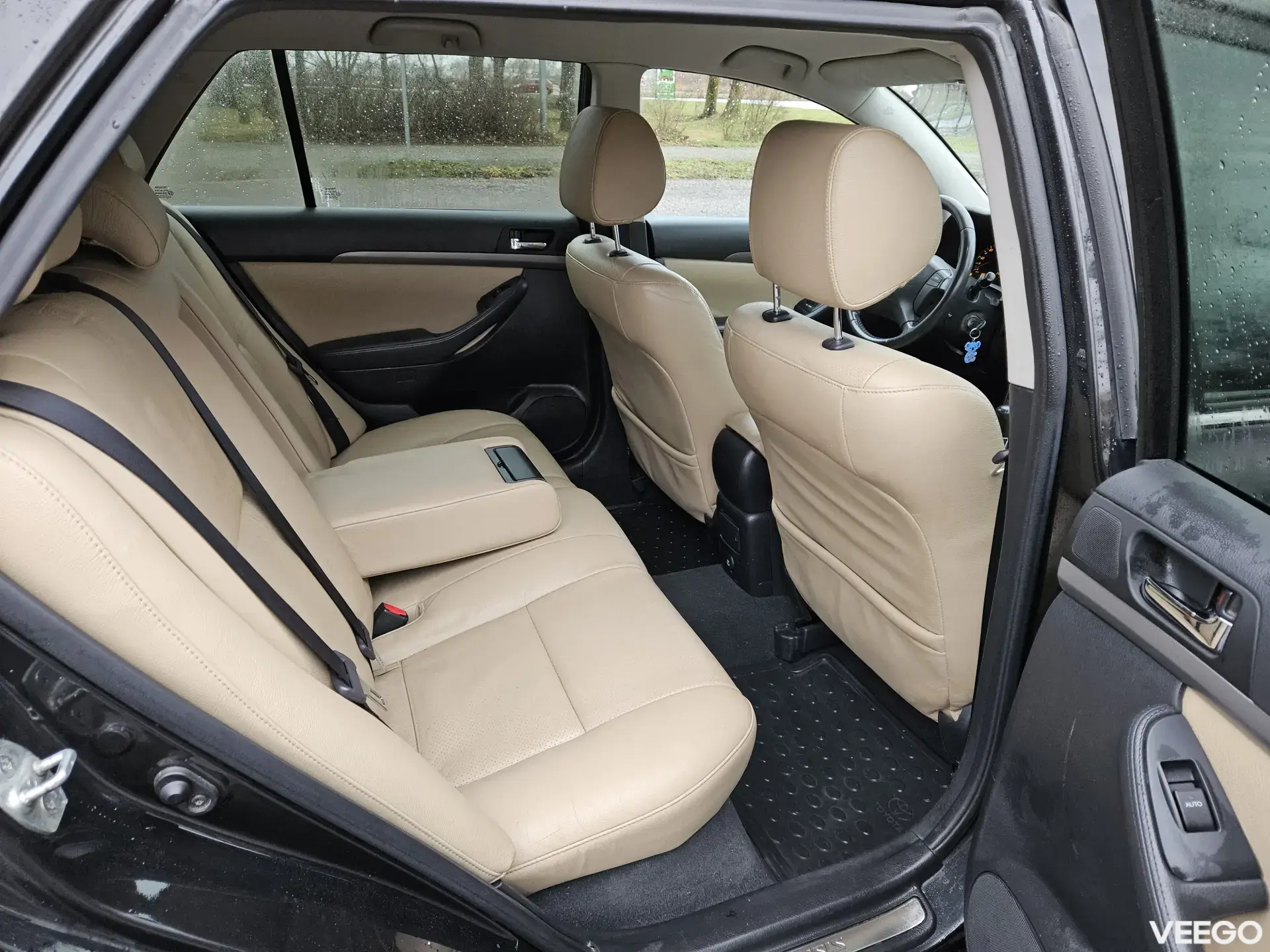 Toyota Avensis 2.0 108kW