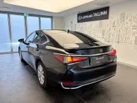 Lexus ES 300h - 164kW thumbnail