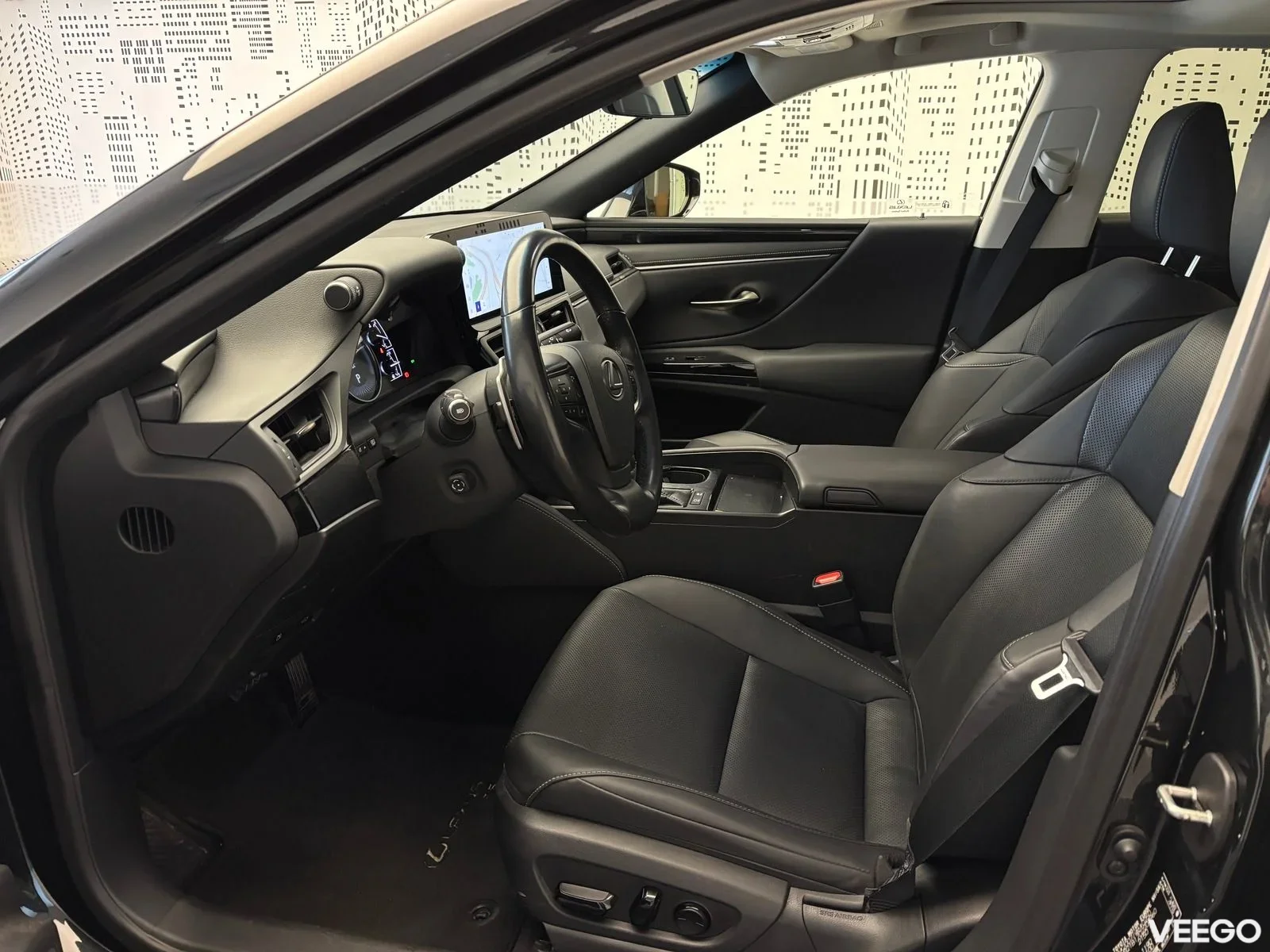 Lexus ES 300h - 164kW