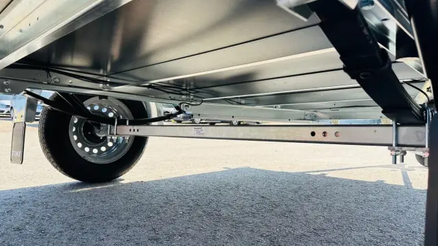 Image of Tiki Treiler 300-LH kastihaagis