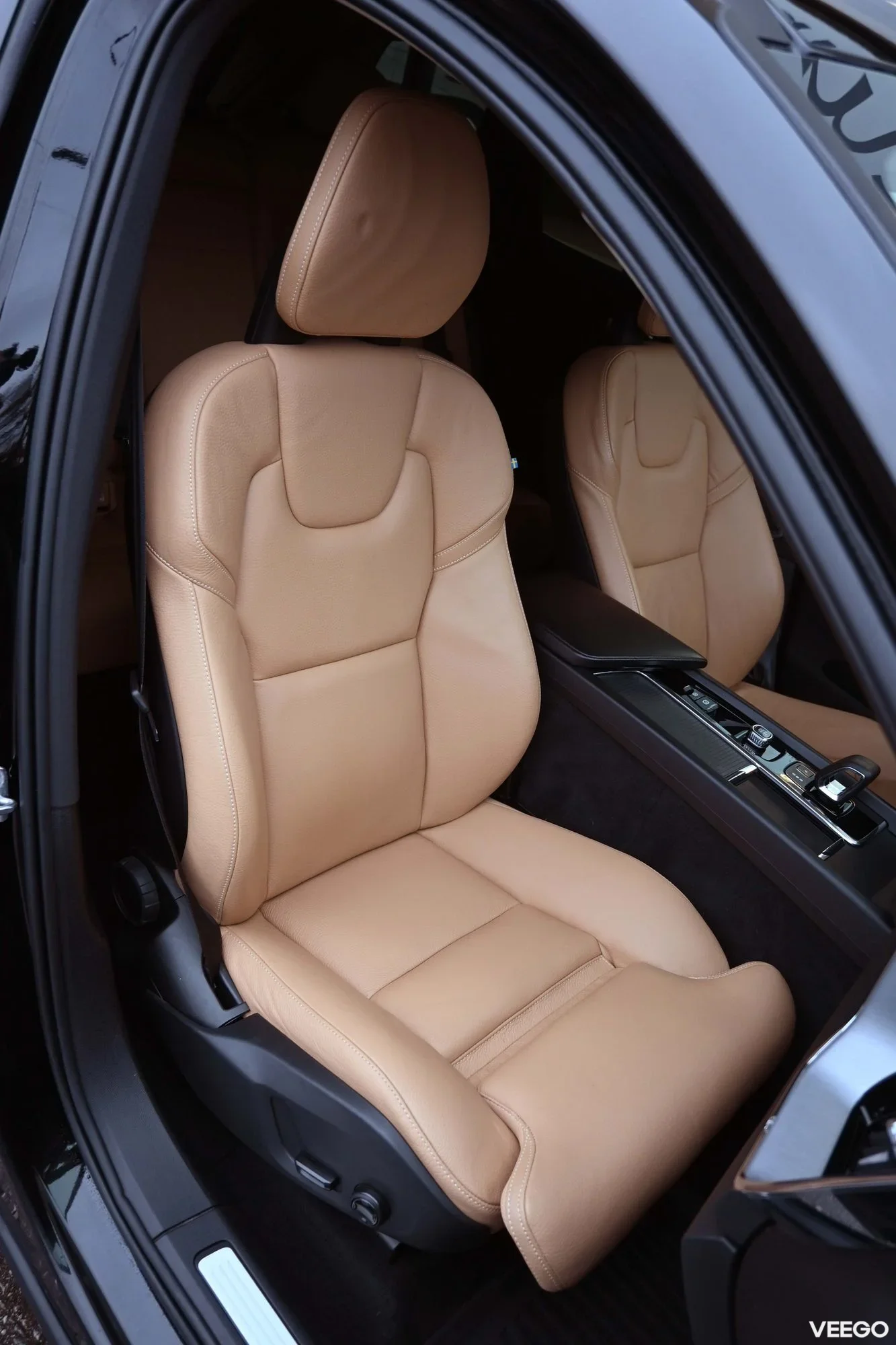 Volvo XC60 AWD B4 INSCRIPTION INTELLI SAFE PRO 145kW