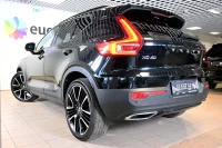 Volvo XC40 AWD H&K R-DESIGN XENIUM INTELLI PRO FULL 140kW thumbnail