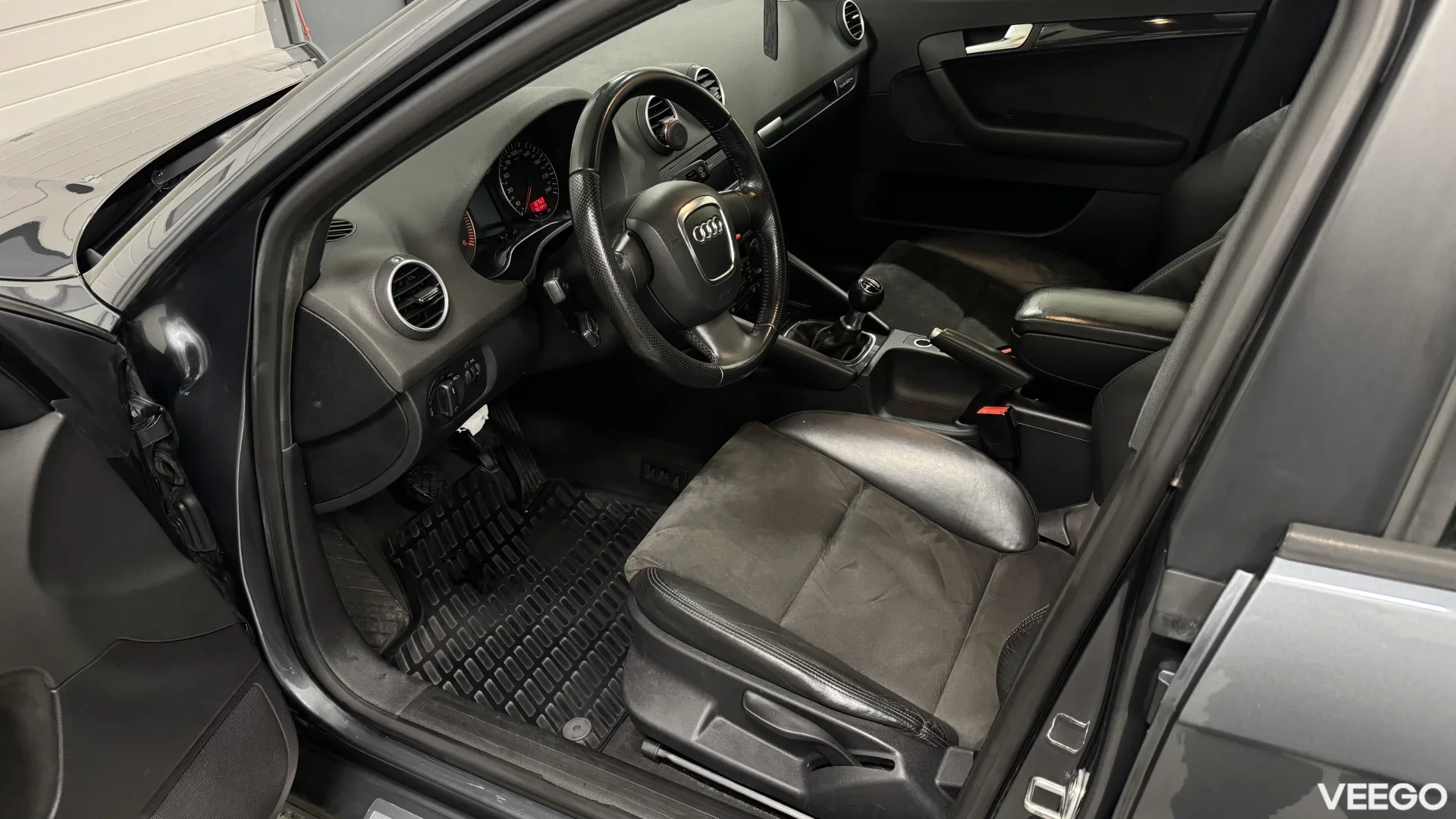 Audi A3 S-line QUATTRO 2.0 103kW