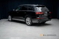 Audi Q7 3.0 TDI V6 ultra quattro S Line 7-Sits Panorama Dragkrok MOMS 160kW thumbnail