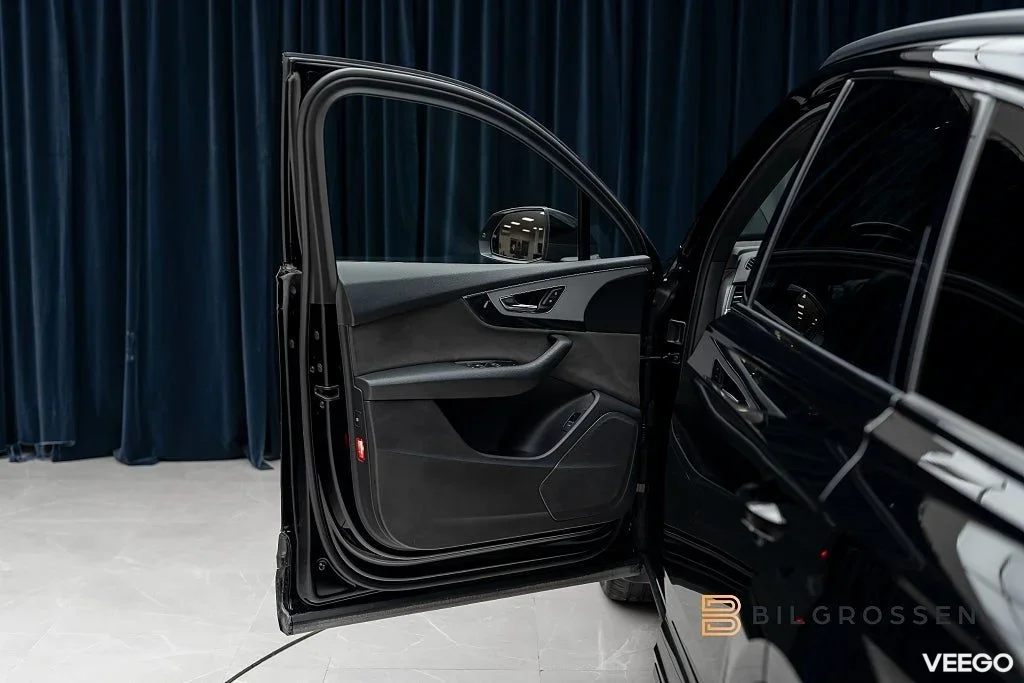 Audi Q7 3.0 TDI V6 ultra quattro S Line 7-Sits Panorama Dragkrok MOMS 160kW