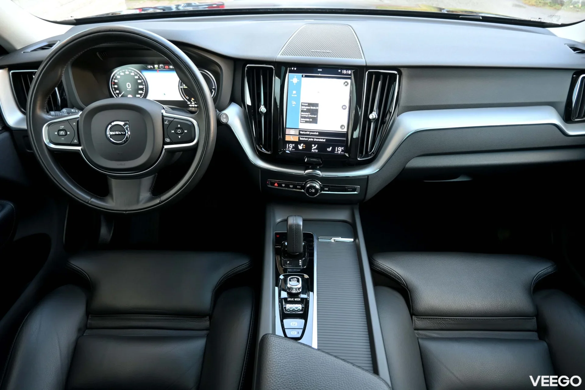 Volvo XC60 AWD R-DESIGN XENIUM INTELLI SAFE PRO 2 251kW