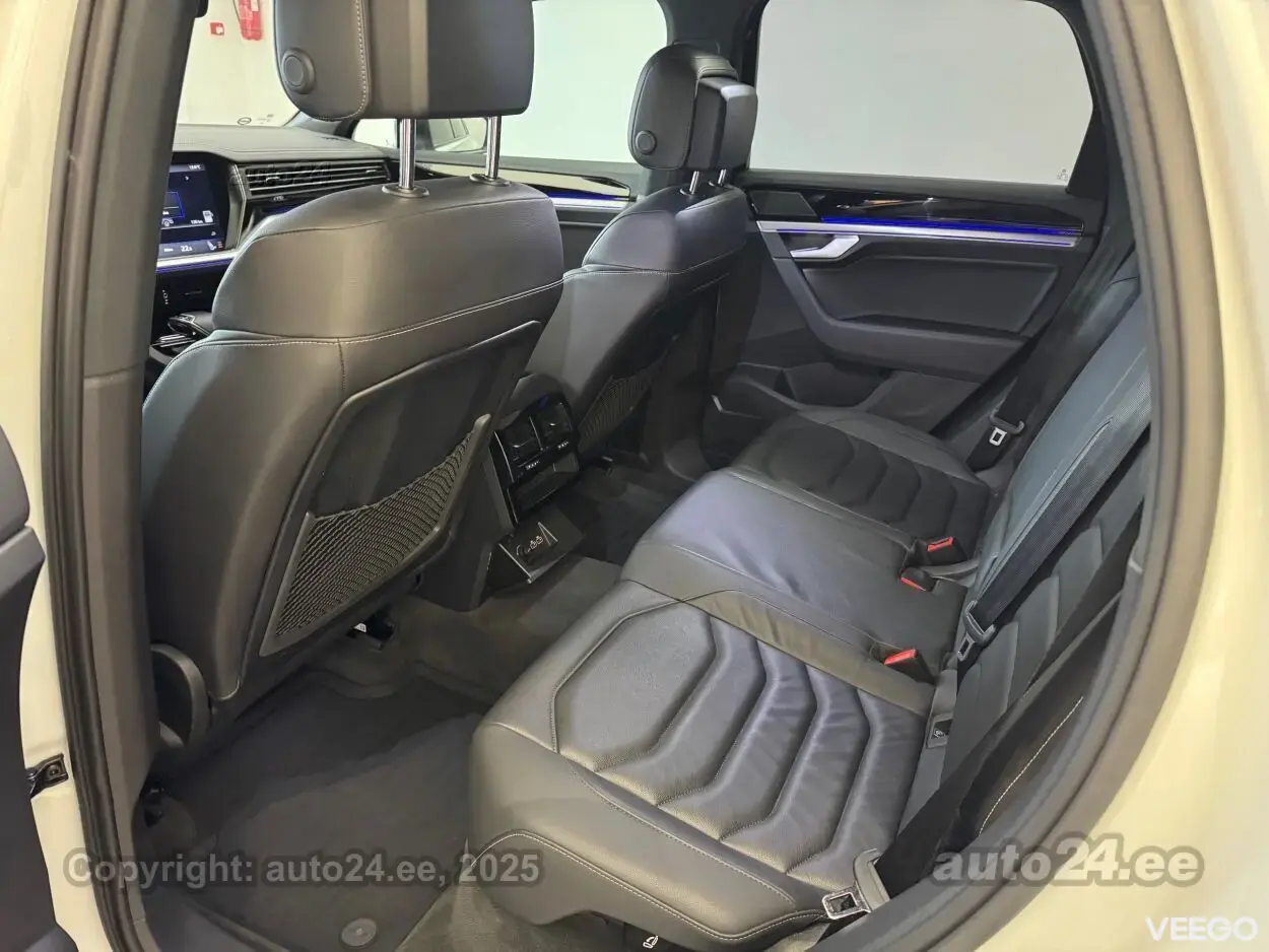 Volkswagen Touareg R-line 3.0 V6 170kW 3.0 170kW