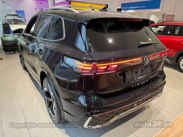 Image of Volkswagen Tiguan R-LINE 2.0 TDI 110kW 2.0 110kW