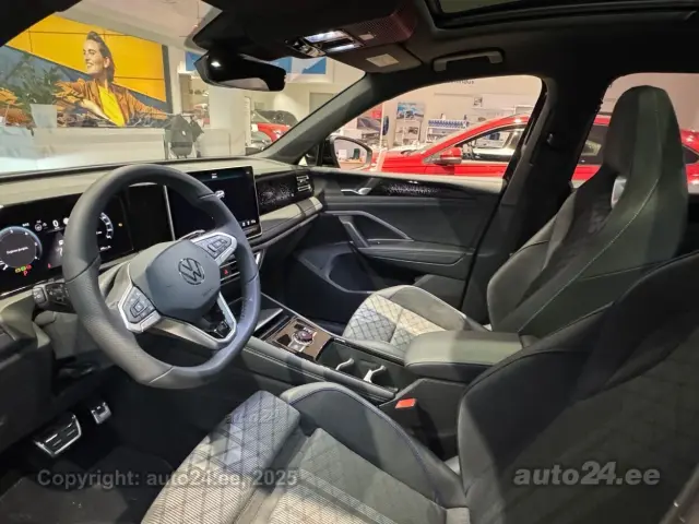 Image of Volkswagen Tiguan R-LINE 2.0 TDI 110kW 2.0 110kW