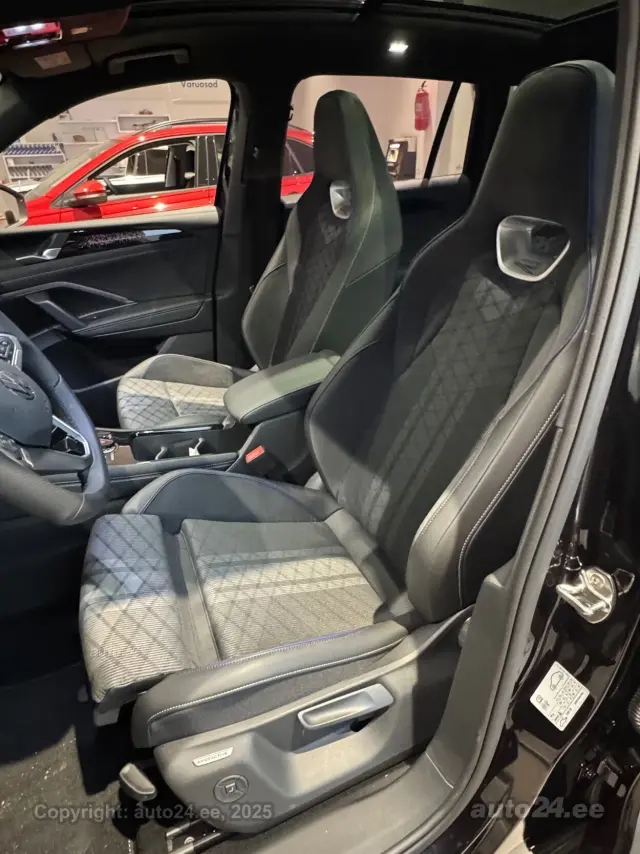 Image of Volkswagen Tiguan R-LINE 2.0 TDI 110kW 2.0 110kW