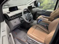 Hyundai Staria 2.2 130kW thumbnail