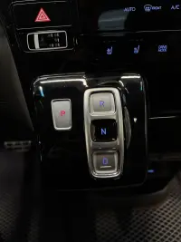 Hyundai Staria 2.2 130kW thumbnail