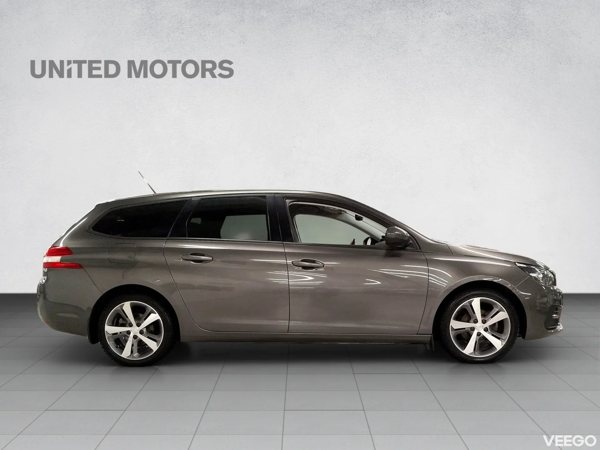 Peugeot 308 SW Active Plus PureTech 130 AT6 96kW