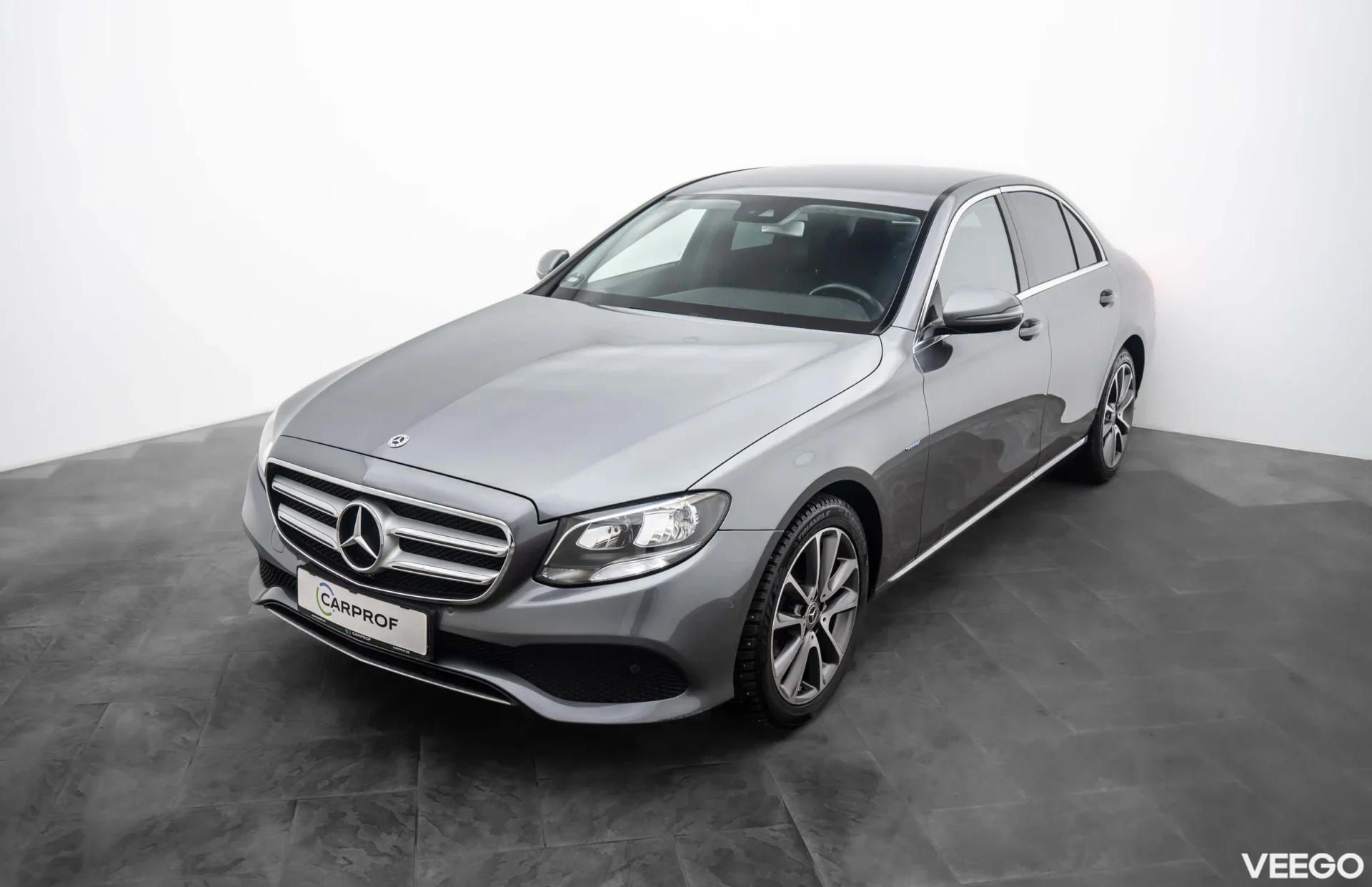 Mercedes-Benz E350 e Avantgarde 2.0 210kW