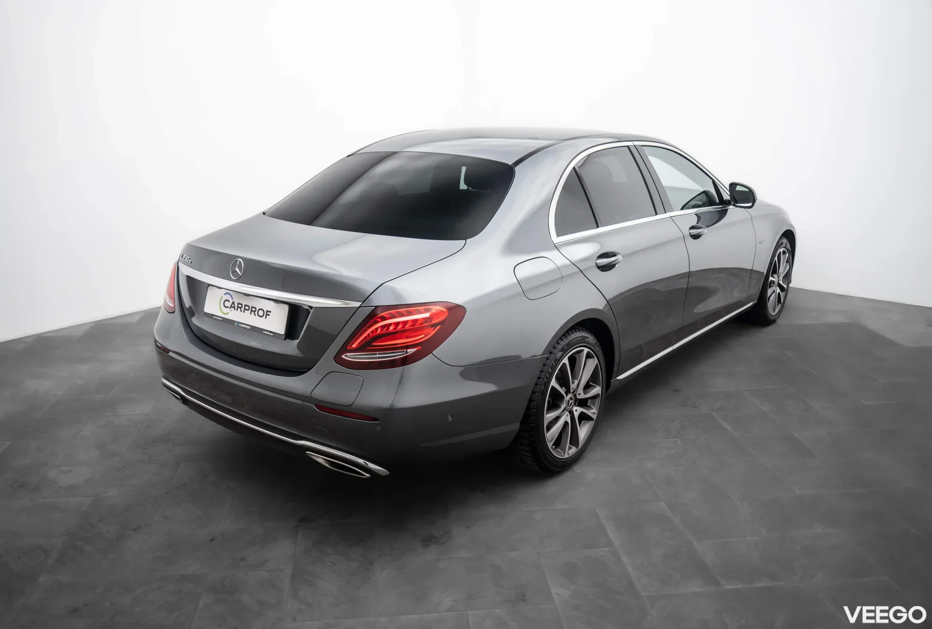 Mercedes-Benz E350 e Avantgarde 2.0 210kW