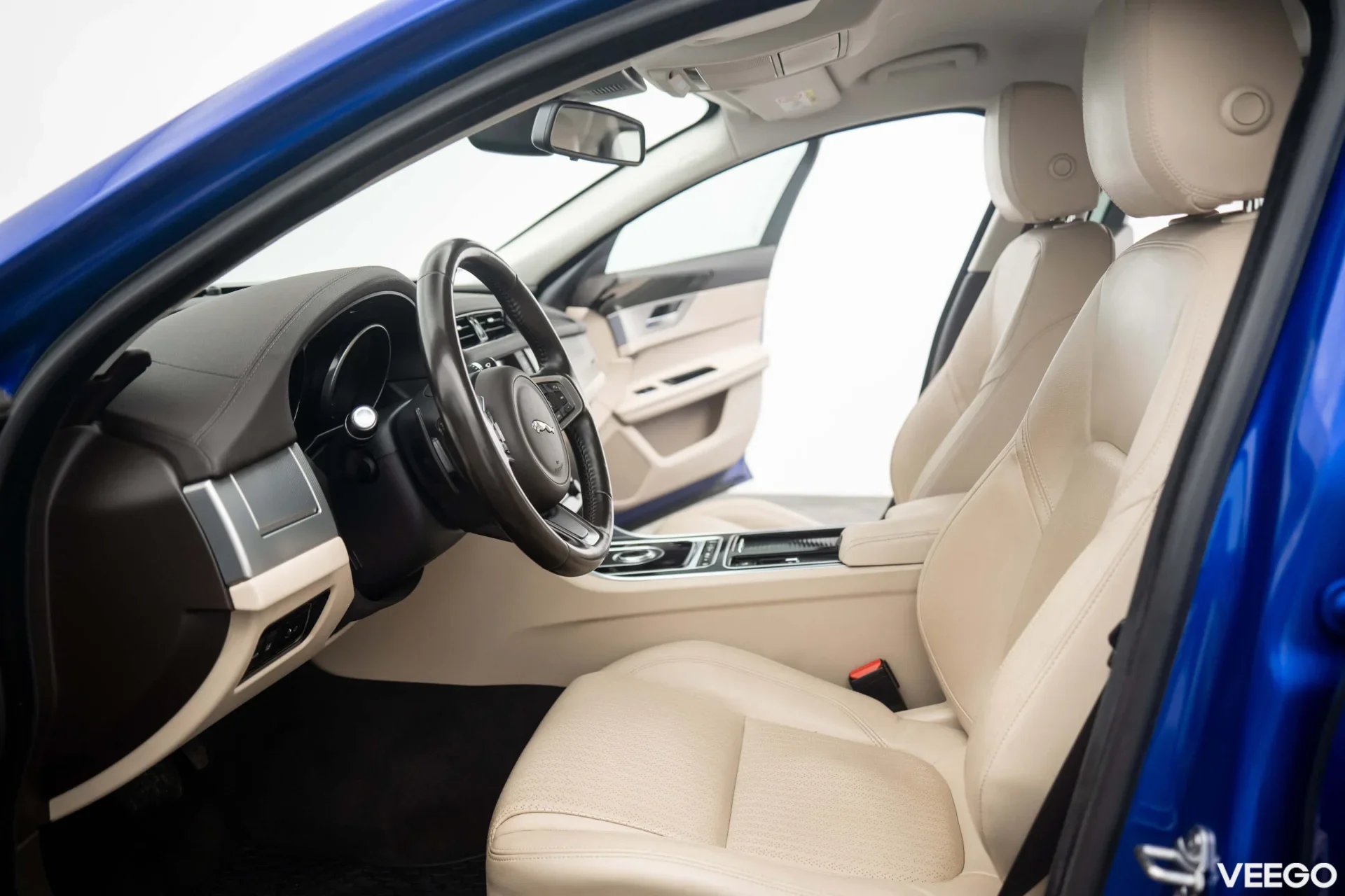 Jaguar XF 20d AWD 2.0 132kW