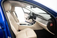 Jaguar XF 20d AWD 2.0 132kW thumbnail