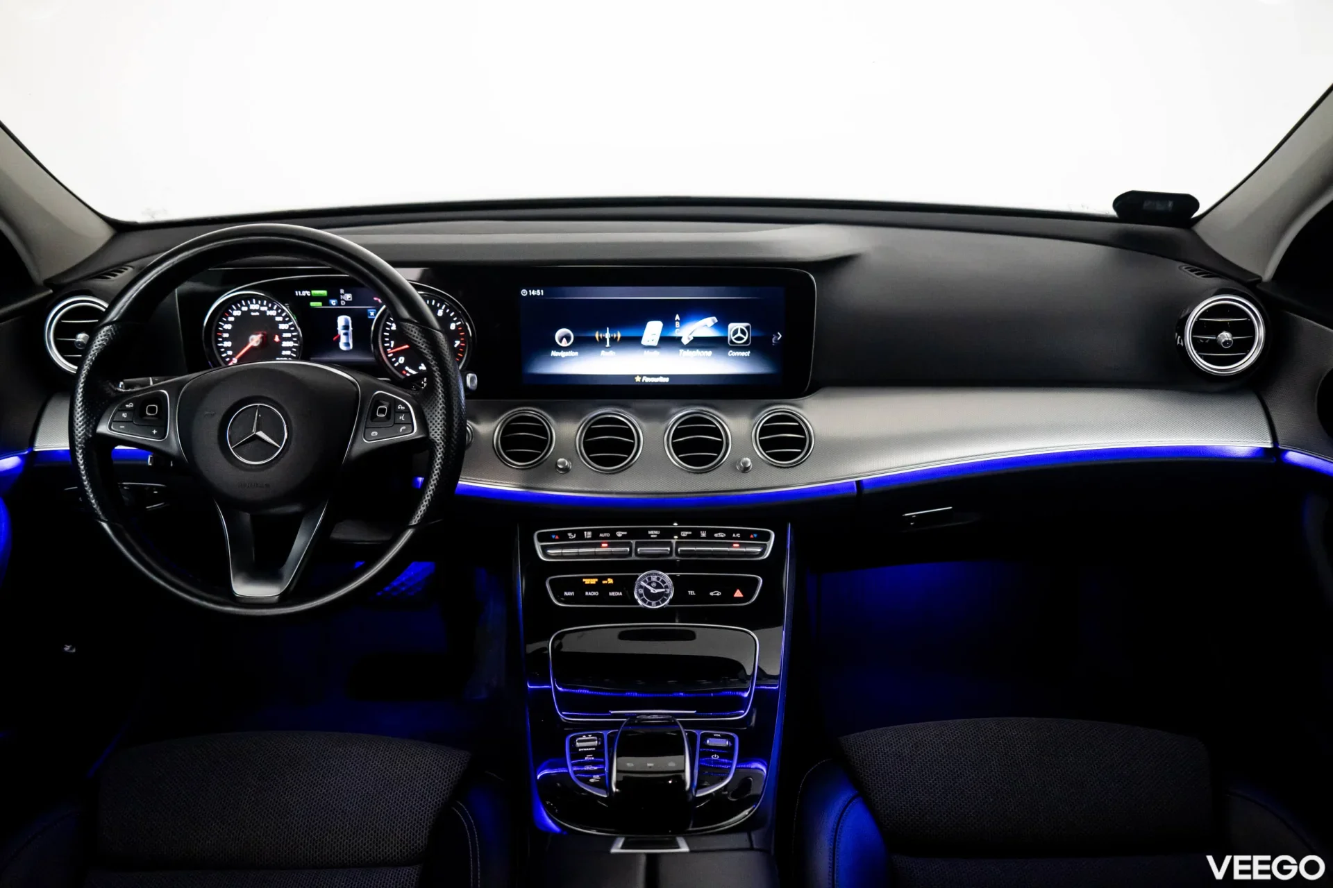 Mercedes-Benz E350 e Avantgarde 2.0 210kW