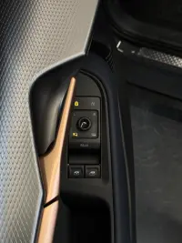 Cupra Tavascan 77kW thumbnail