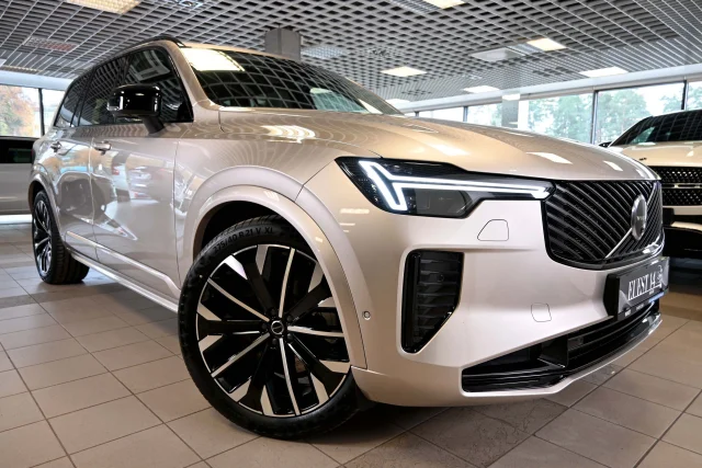 Image of Volvo XC90 T8 TWIN ENGINE 7K AWD B&W 4C ULTRA DARK INTELLI SAFE PRO MY26 2 335kW