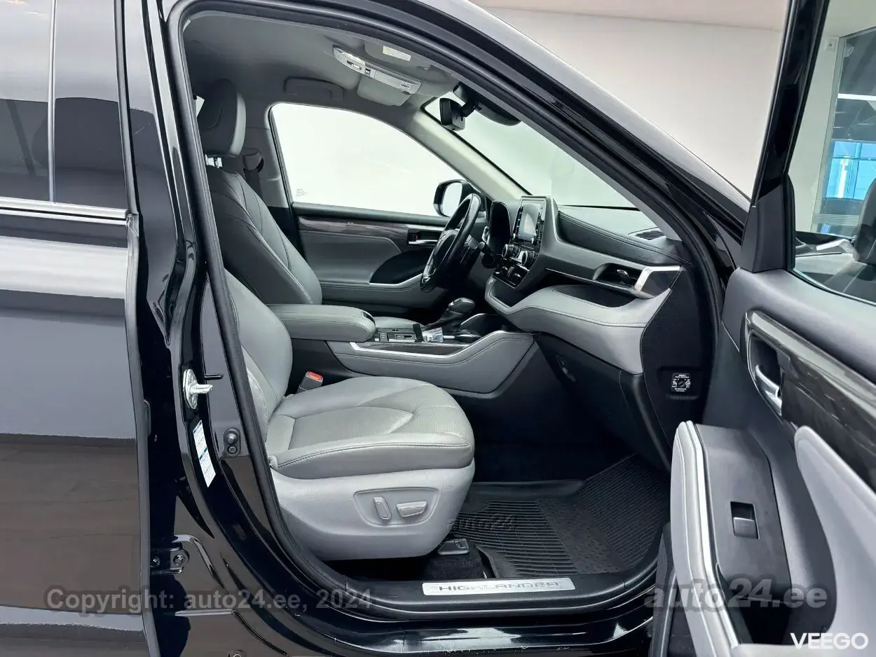 Toyota Highlander SUV HybridDynamic 2.5 140kW 2.5 140kW