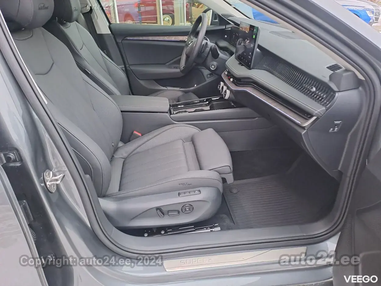 Skoda Superb L&K 2.0 TDI 142kW 2.0 142kW