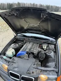 BMW 318 1.8 85kW thumbnail